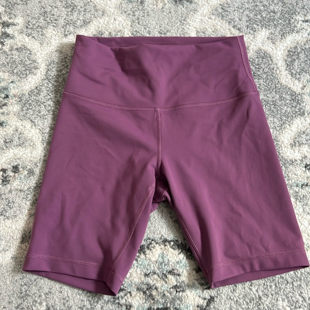 Lululemon Wunder Train High-Rise Short 8" in Vintage Plum